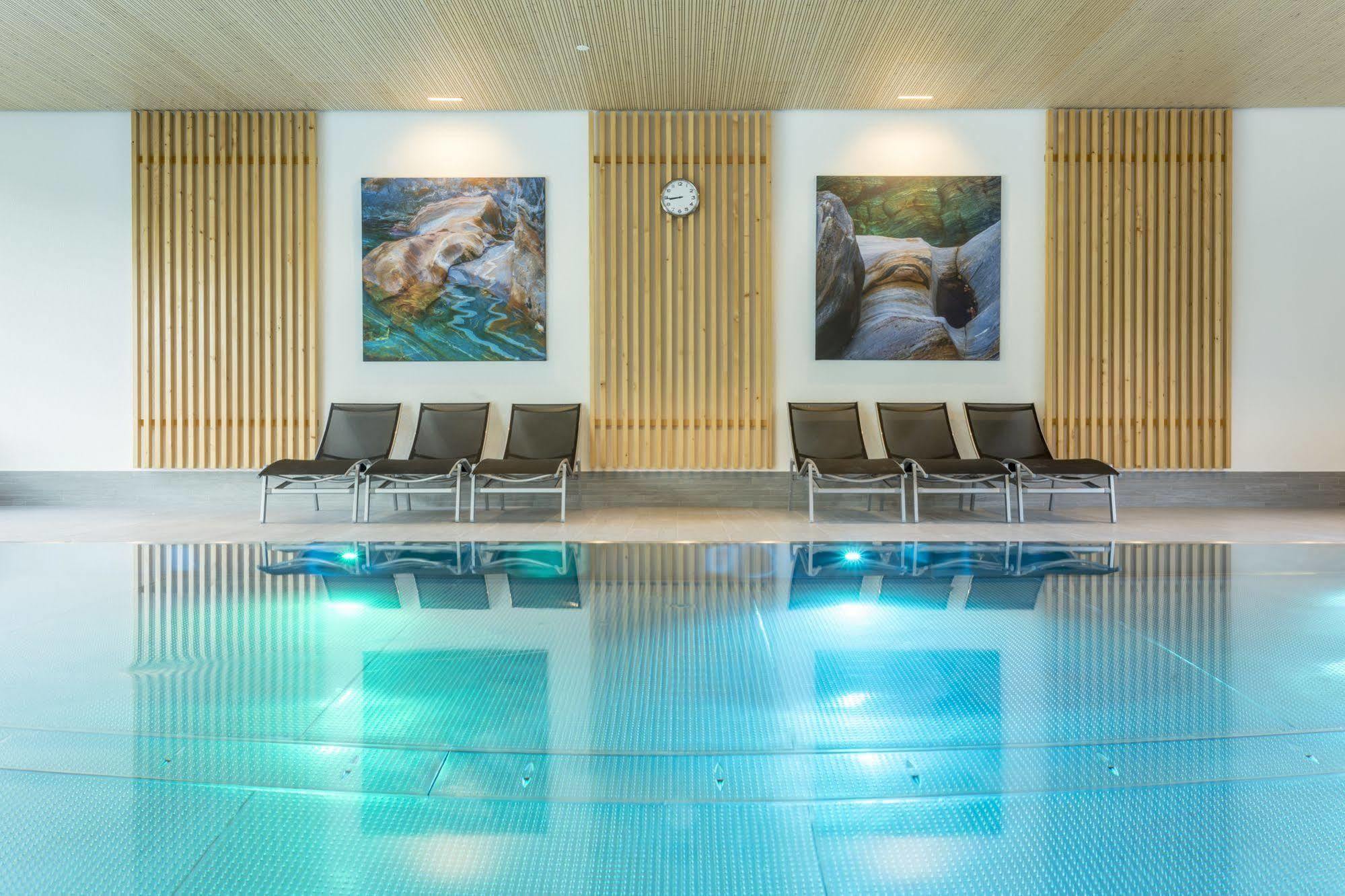 Pradas Resort Brigels Breíl Eksteriør billede