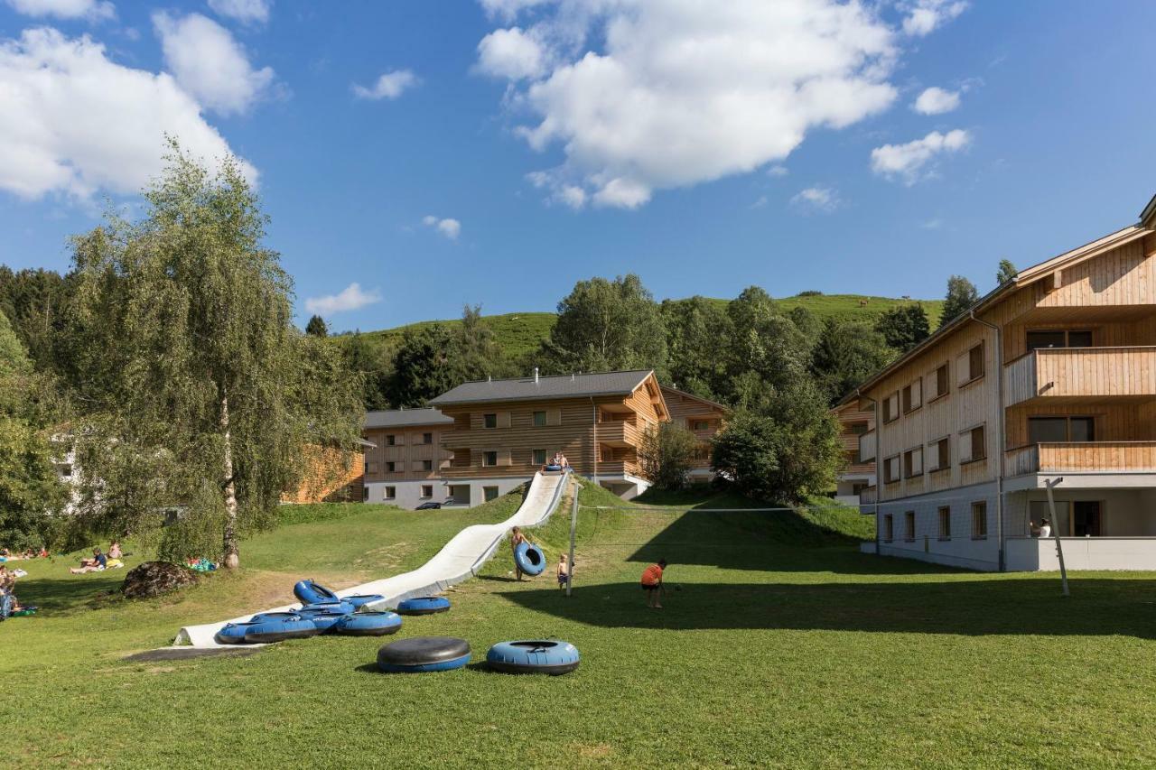 Pradas Resort Brigels Breíl Eksteriør billede